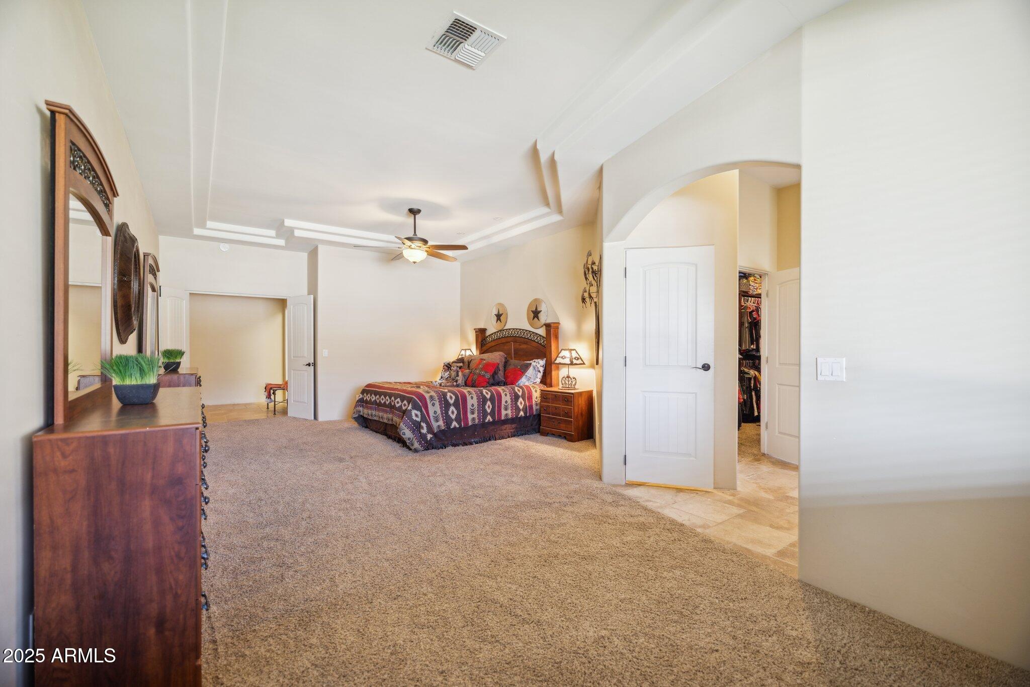 103 South Sixshooter Road Apache Junction, AZ 85119 - Photo 36 of 66 Spacious Primary Room