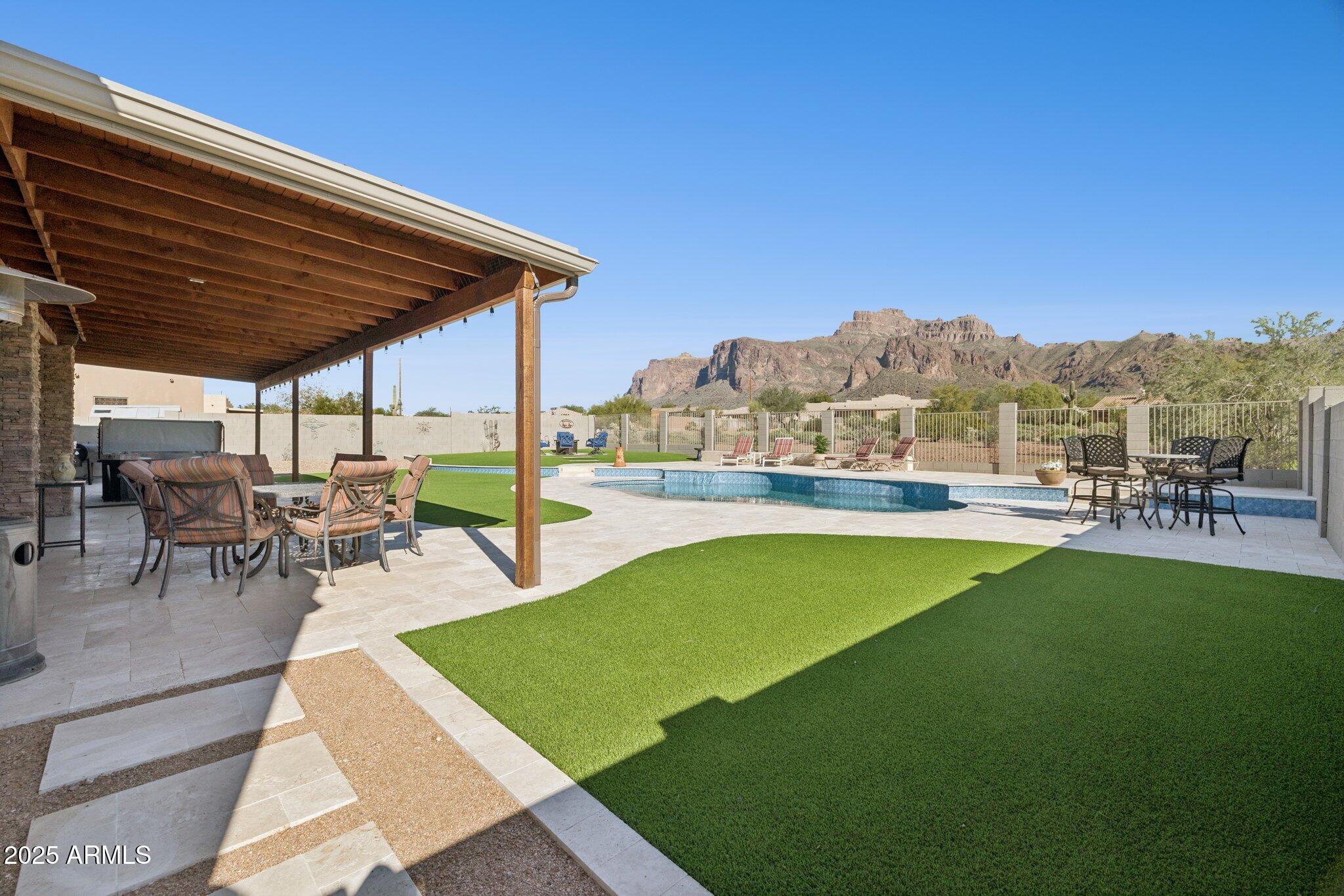 103 South Sixshooter Road Apache Junction, AZ 85119 - Photo 3 of 66 NE Superstition Views!