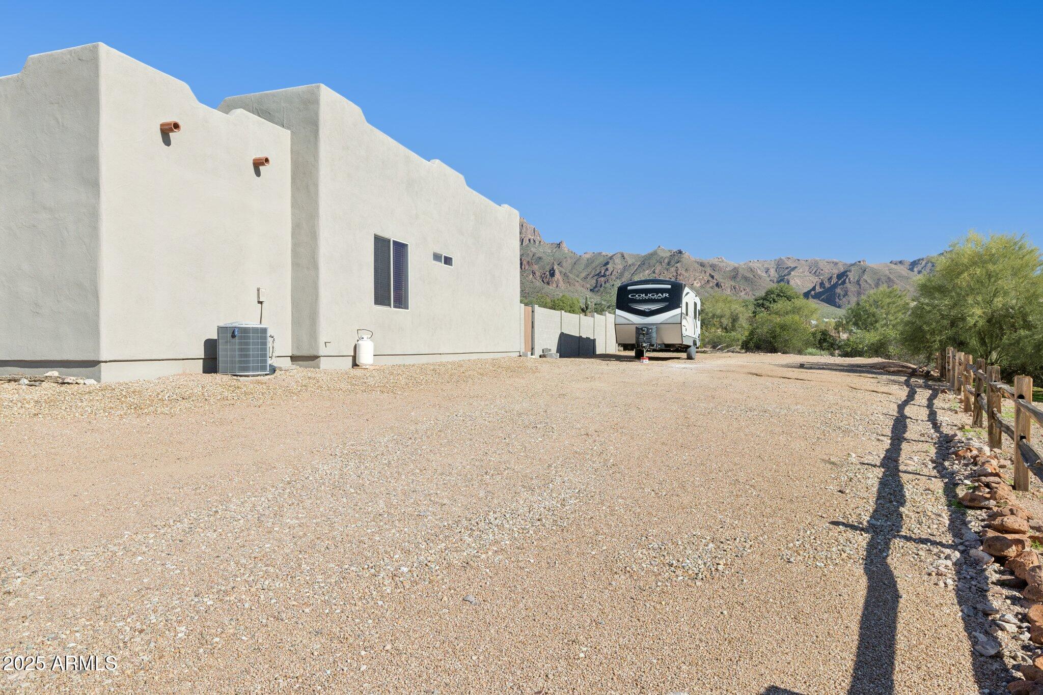 103 South Sixshooter Road Apache Junction, AZ 85119 - Photo 55 of 66 Side/Spacious lot