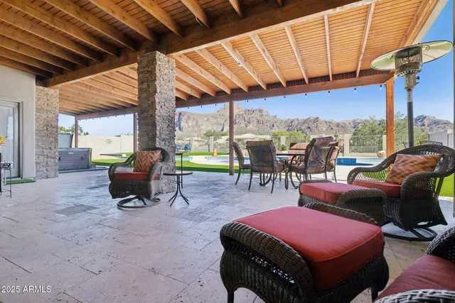 $970,000 | 103 South Sixshooter Road, Apache Junction, AZ 85119