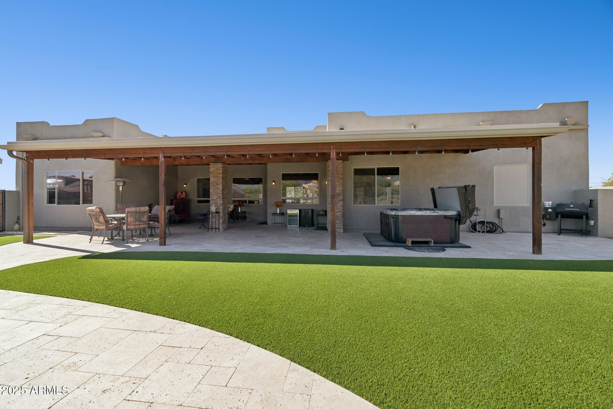 103 South Sixshooter Road Apache Junction, AZ 85119 - Photo 58 of 66 Full Covered Patio