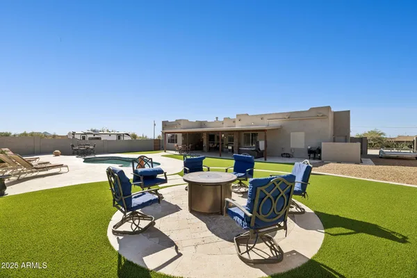 $925,000 | 103 South Sixshooter Road, Apache Junction, AZ 85119