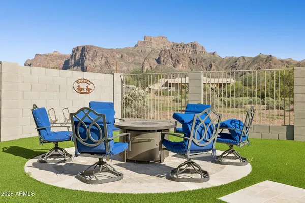 $925,000 | 103 South Sixshooter Road, Apache Junction, AZ 85119