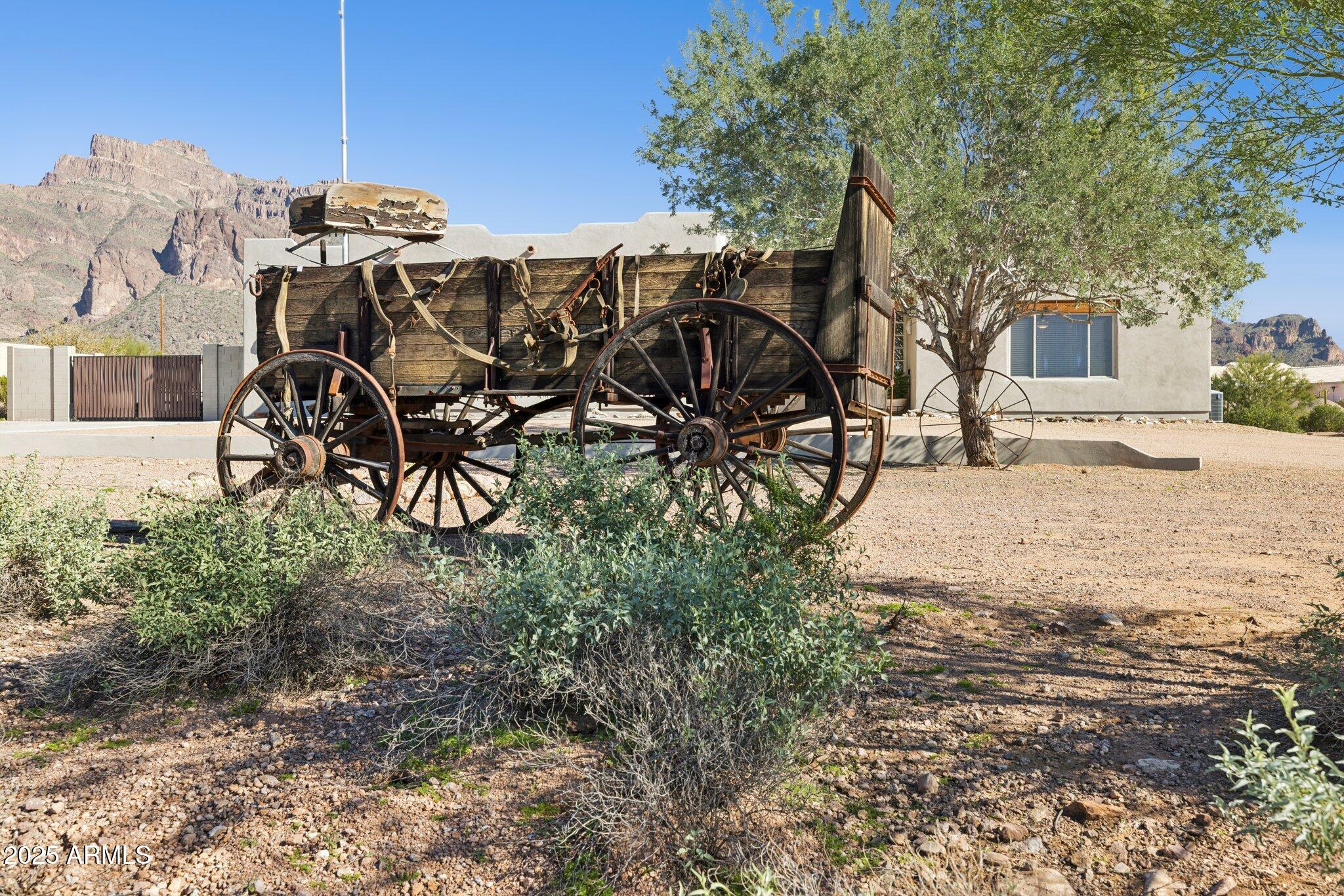 103 South Sixshooter Road Apache Junction, AZ 85119 - Photo 6 of 66 Stage Coach