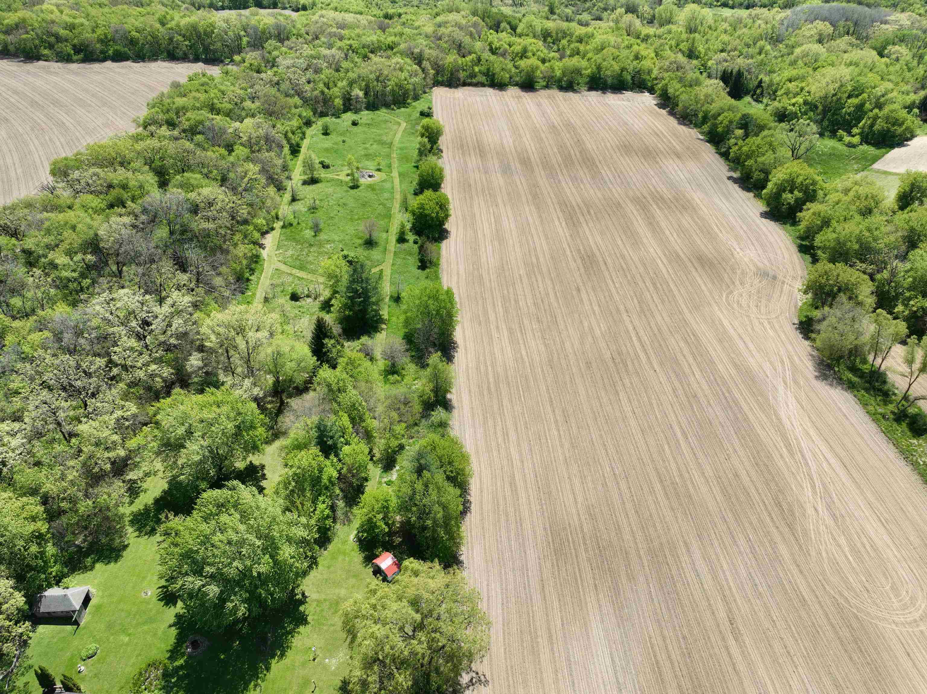2112 Utica Road Cambridge, WI 53523 - Photo 41 of 52