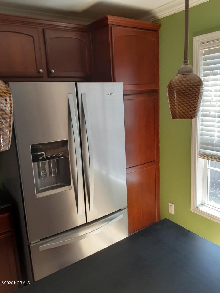 209 Hall Road Newport, NC 28570 - Photo 11 of 42 Kitchen