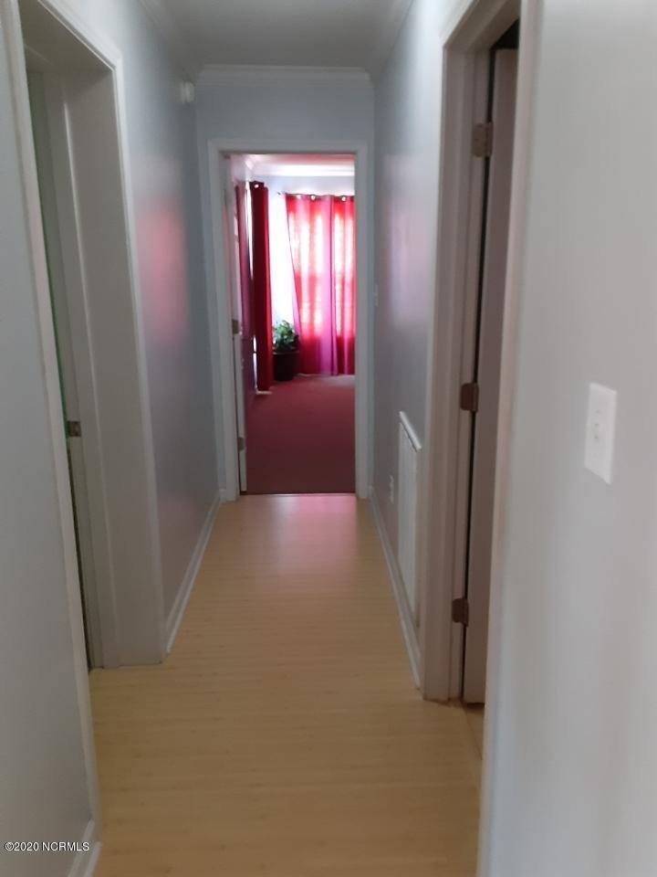209 Hall Road Newport, NC 28570 - Photo 12 of 42 Hallway