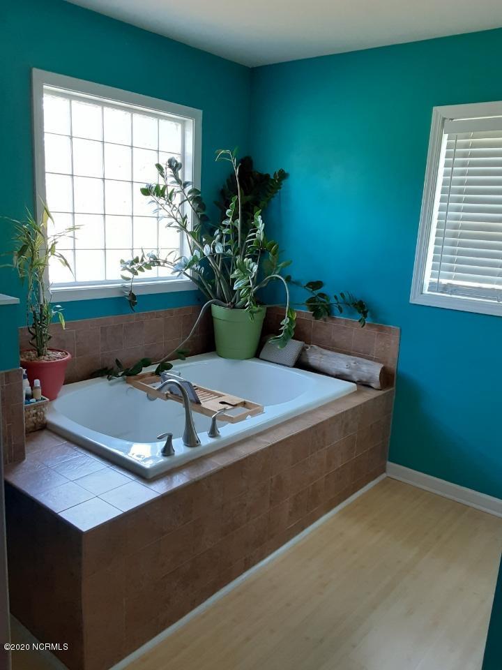209 Hall Road Newport, NC 28570 - Photo 23 of 42 Master Bath
