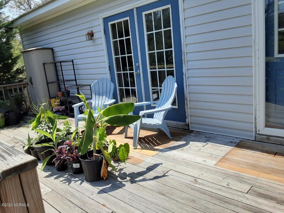 209 Hall Road Newport, NC 28570 - Photo 30 of 42 Back Deck