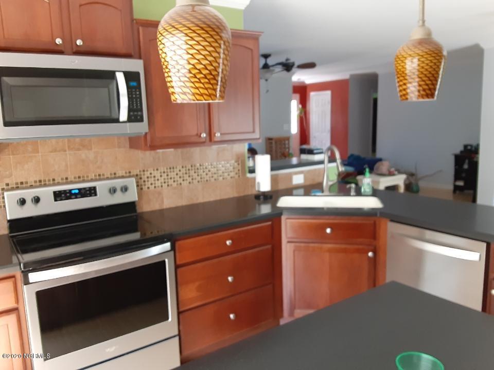 209 Hall Road Newport, NC 28570 - Photo 10 of 42 Kitchen