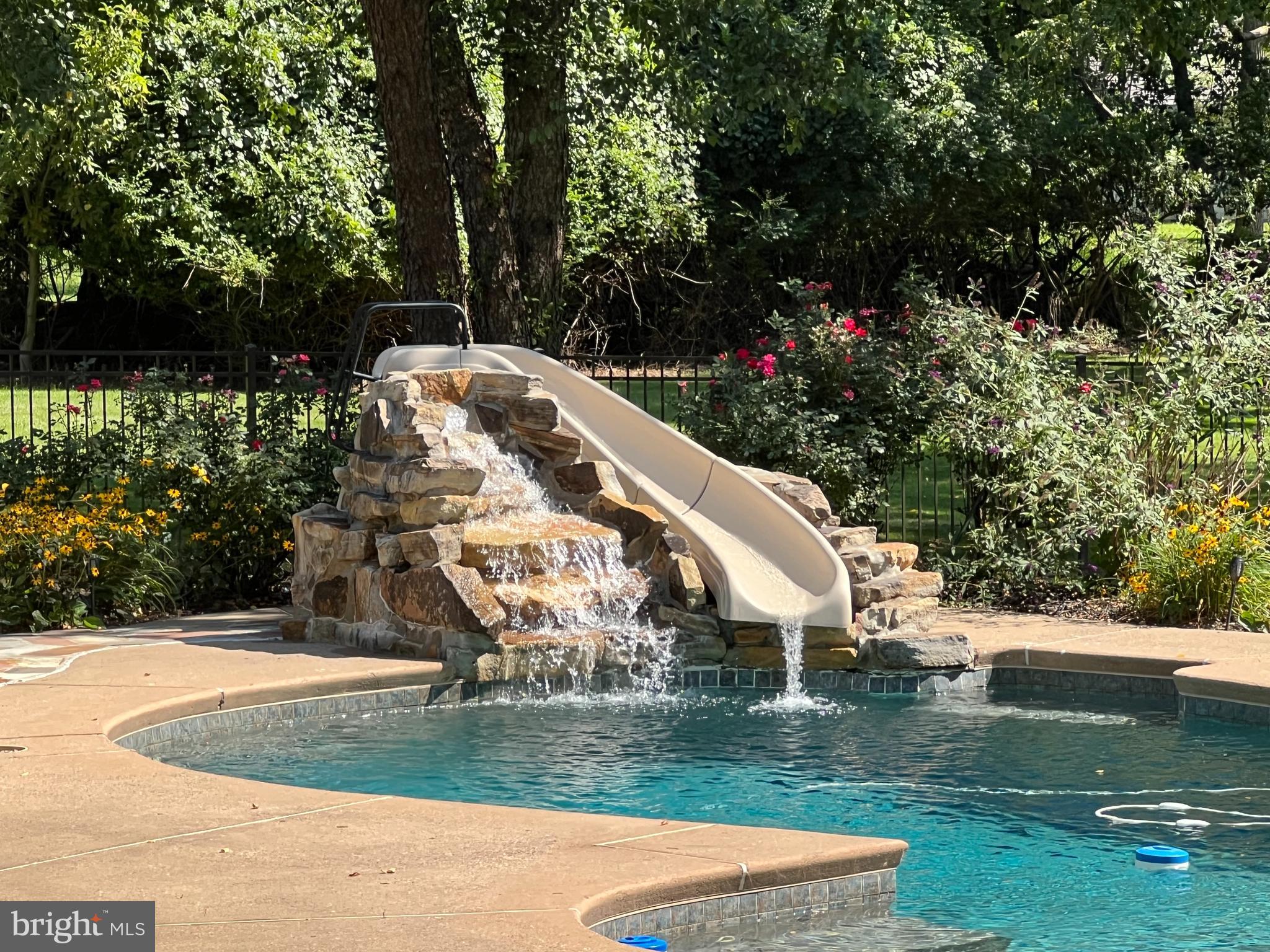 1001 Regency Circle Blue Bell, PA 19422 - Photo 35 of 47 Please invite me over!