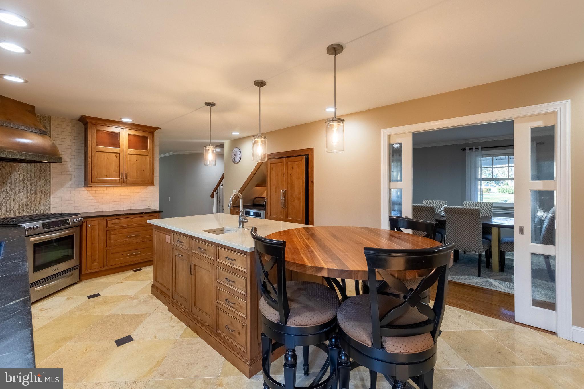 1001 Regency Circle Blue Bell, PA 19422 - Photo 5 of 47 Kitchen into Dining Rooom