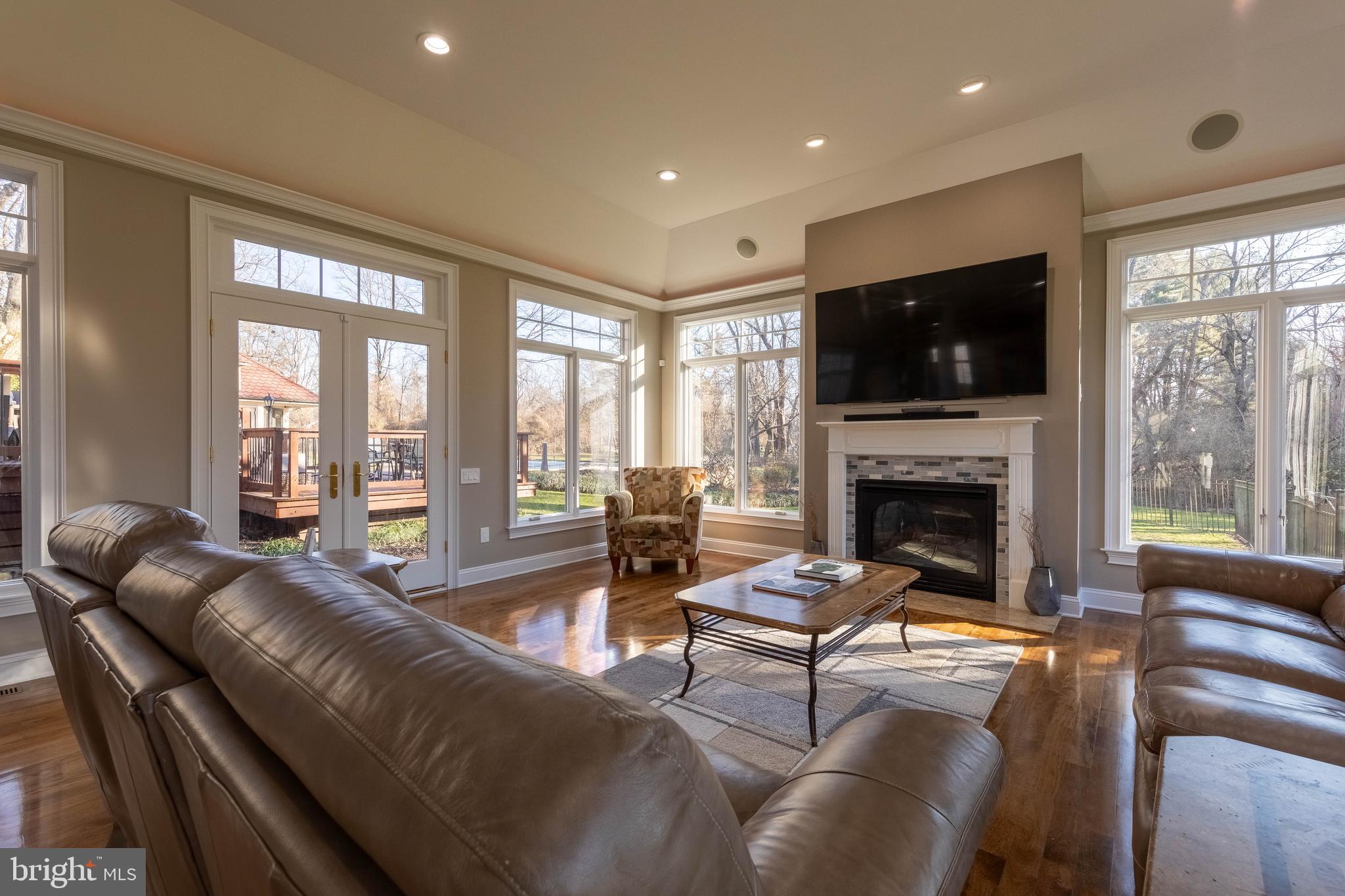 1001 Regency Circle Blue Bell, PA 19422 - Photo 10 of 47 Gas Fireplace