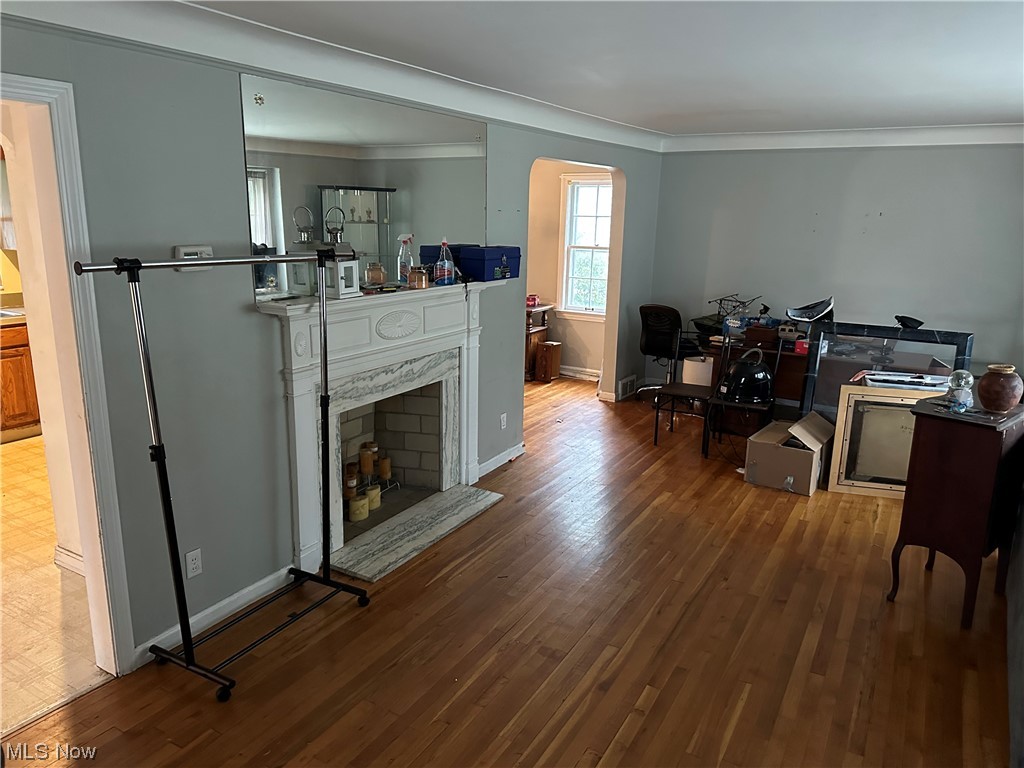 4337 Baintree Road University Heights, OH 44118 - Photo 8 of 30