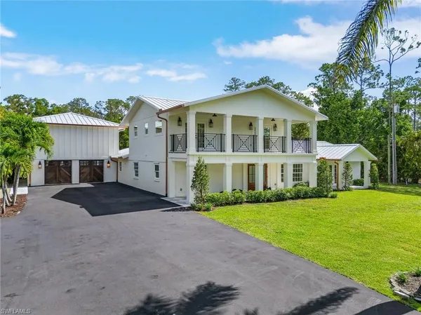$2,590,000 | 6155 Standing Oaks Lane, Naples, FL 34119