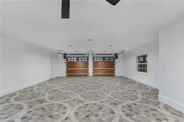 $2,989,000 | 6155 Standing Oaks Lane, Naples, FL 34119