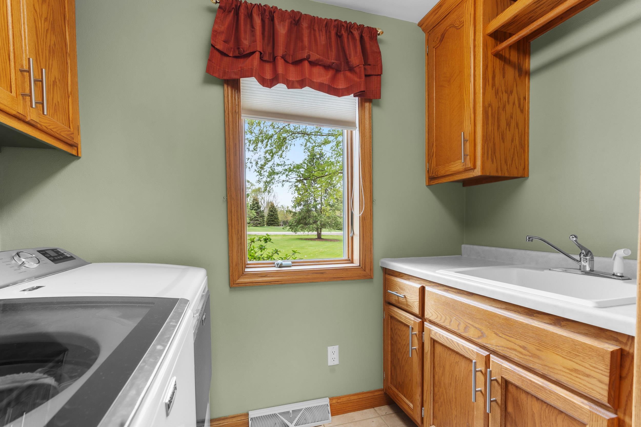W8678 Hillview Road Hortonville, WI 54944 - Photo 22 of 68