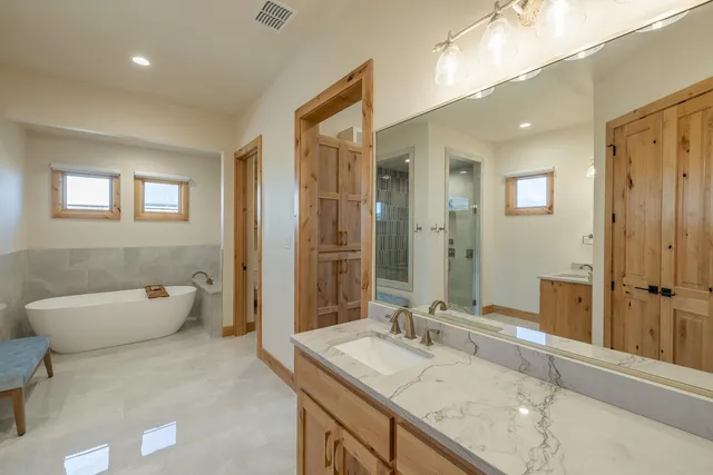 $1,300,000 | 9018 County Road 6850, Lubbock, TX 79407