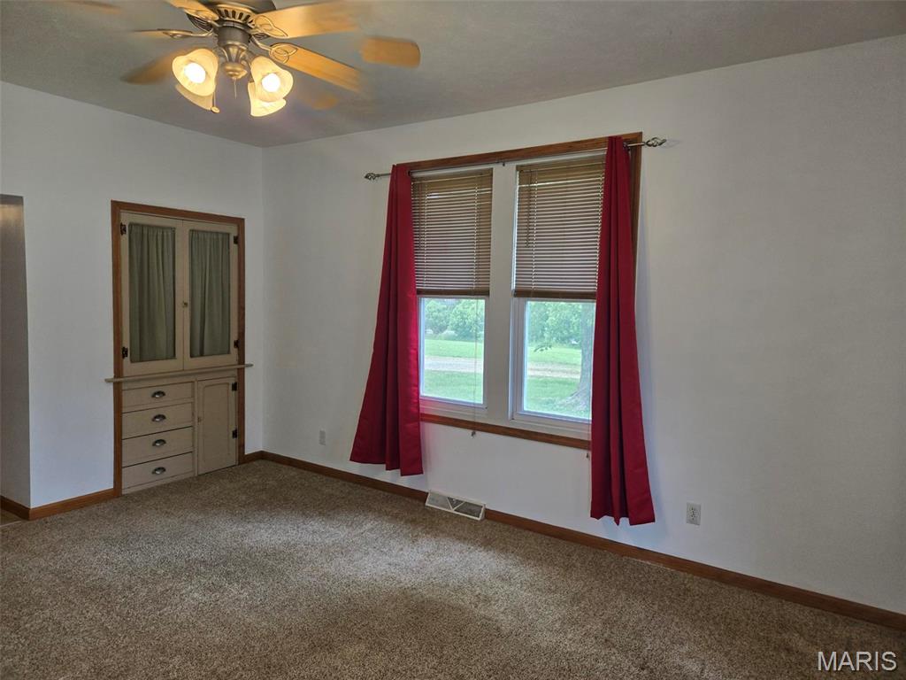 161 West Locust Street Hoyleton, IL 62803 - Photo 4 of 12