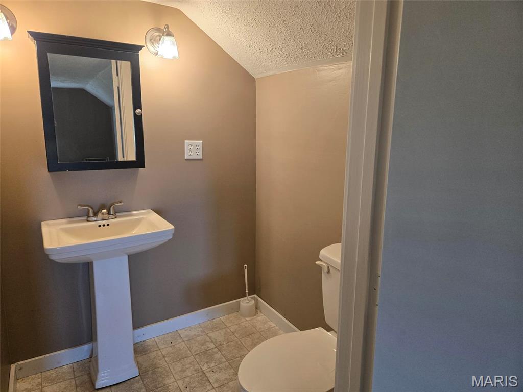 161 West Locust Street Hoyleton, IL 62803 - Photo 8 of 12