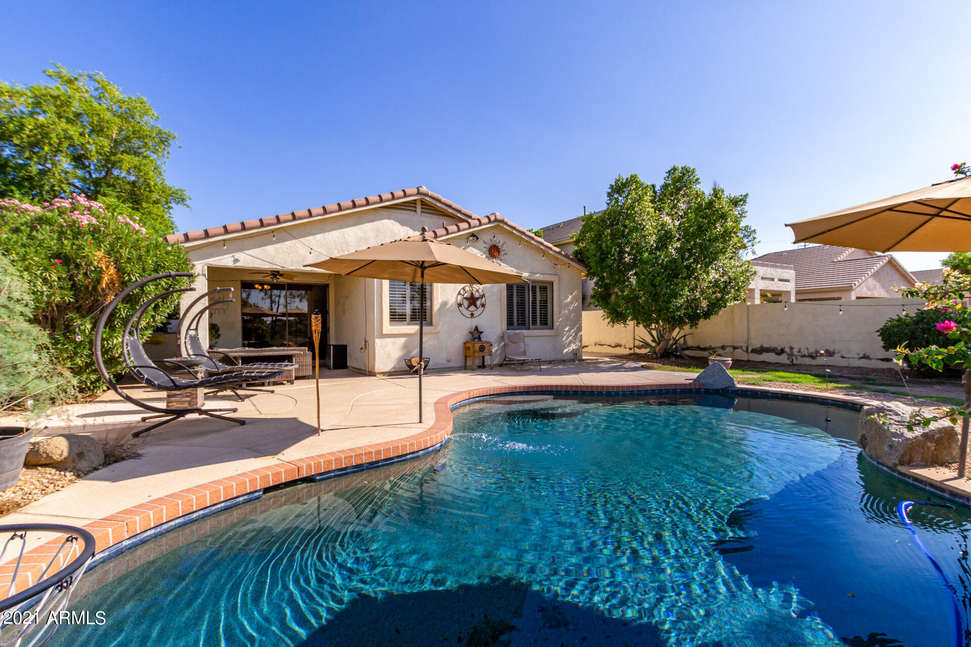 2516 East Fremont Road Phoenix, AZ 85042 - Photo 1 of 44 40 Fremont