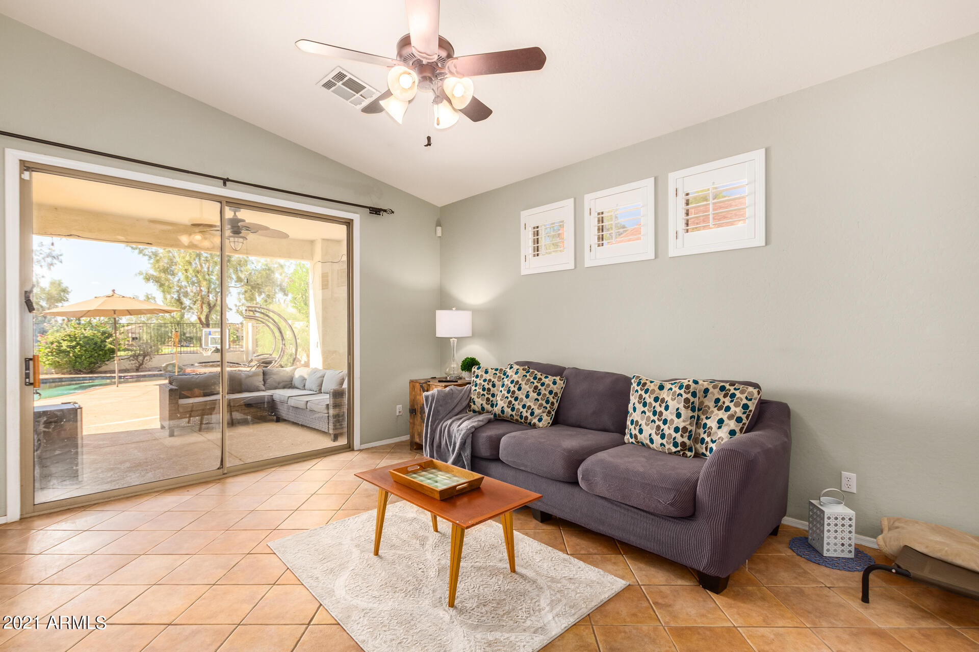 2516 East Fremont Road Phoenix, AZ 85042 - Photo 6 of 44 05 Fremont