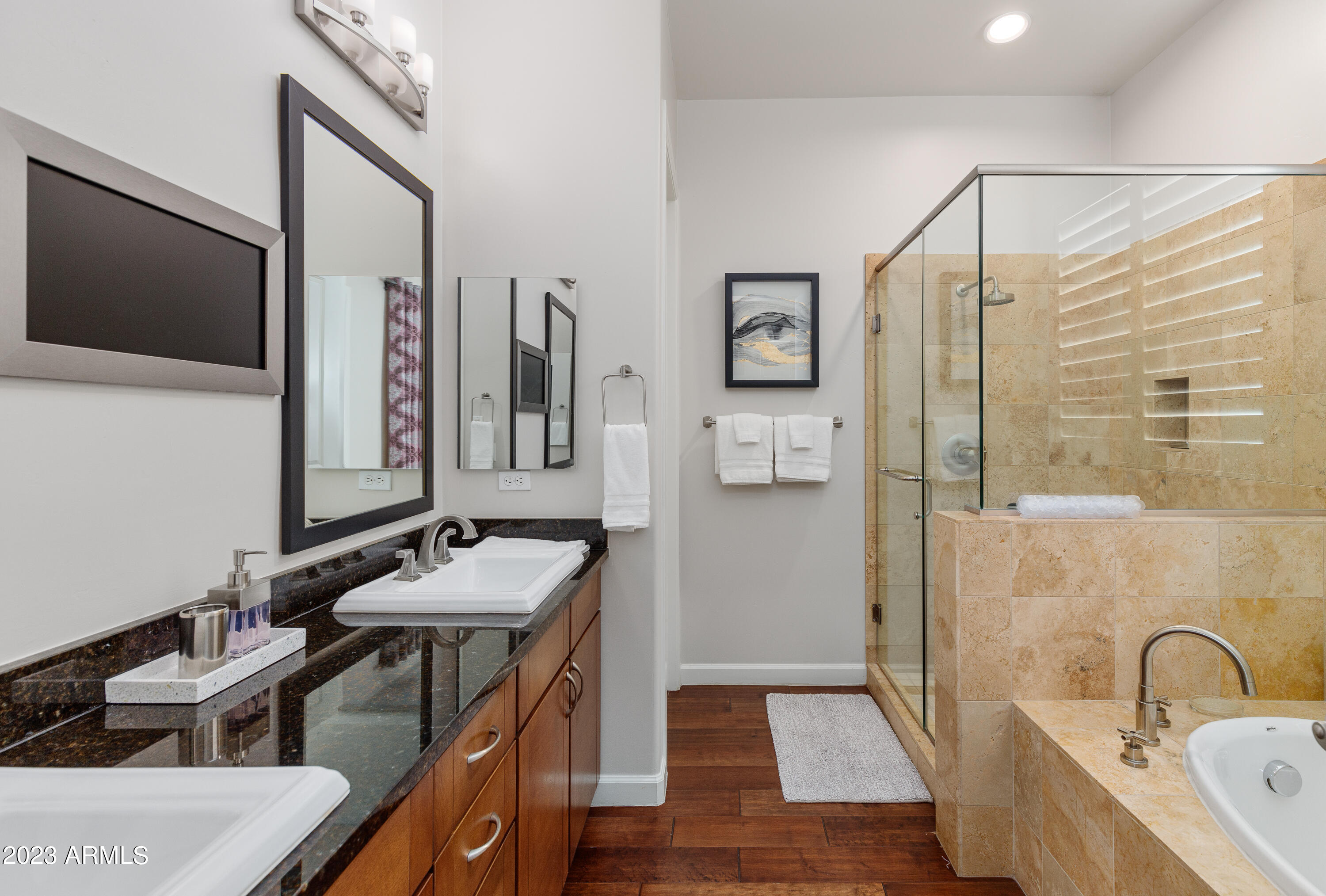 7275 North Scottsdale Road, Unit 1019 Paradise Valley, AZ 85253 - Photo 18 of 28 Full Master Bathroom