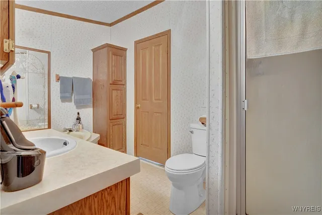 $240,000 | 9691 South Protection Road, Holland, NY 14080