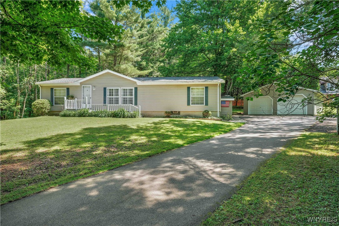 9691 South Protection Road Holland, NY 14080 - Photo 3 of 30