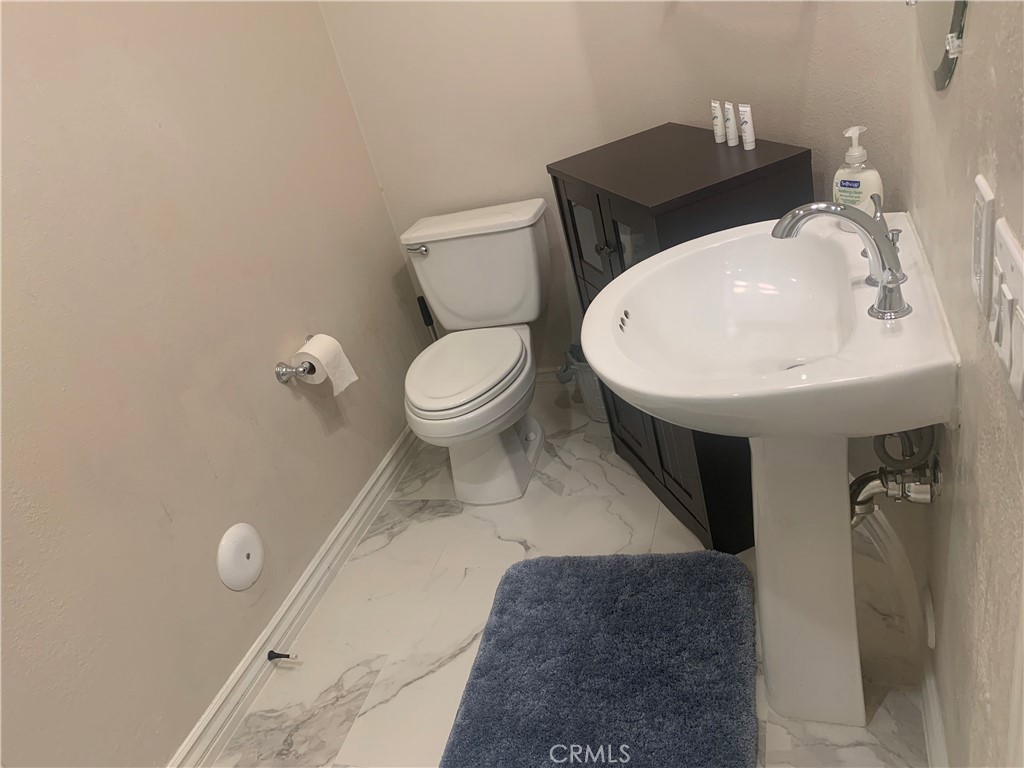7907 Horizon View Drive Riverside, CA 92506 - Photo 26 of 58 Bathroom 1 connect to the office