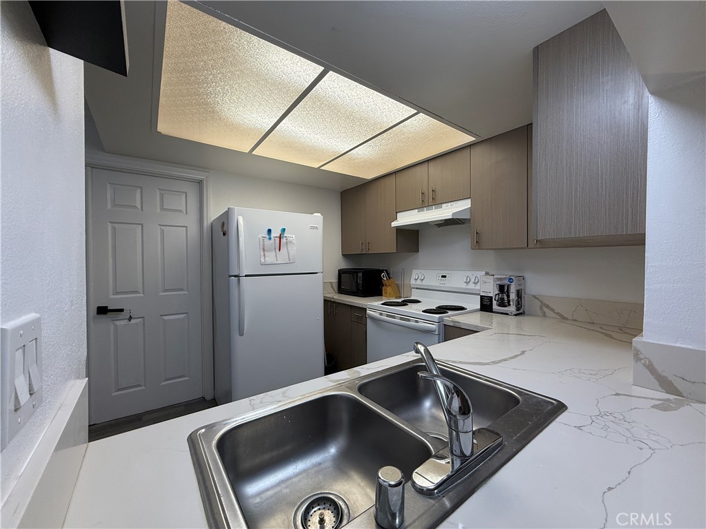 1463 Everton Place Riverside, CA 92507 - Photo 10 of 25