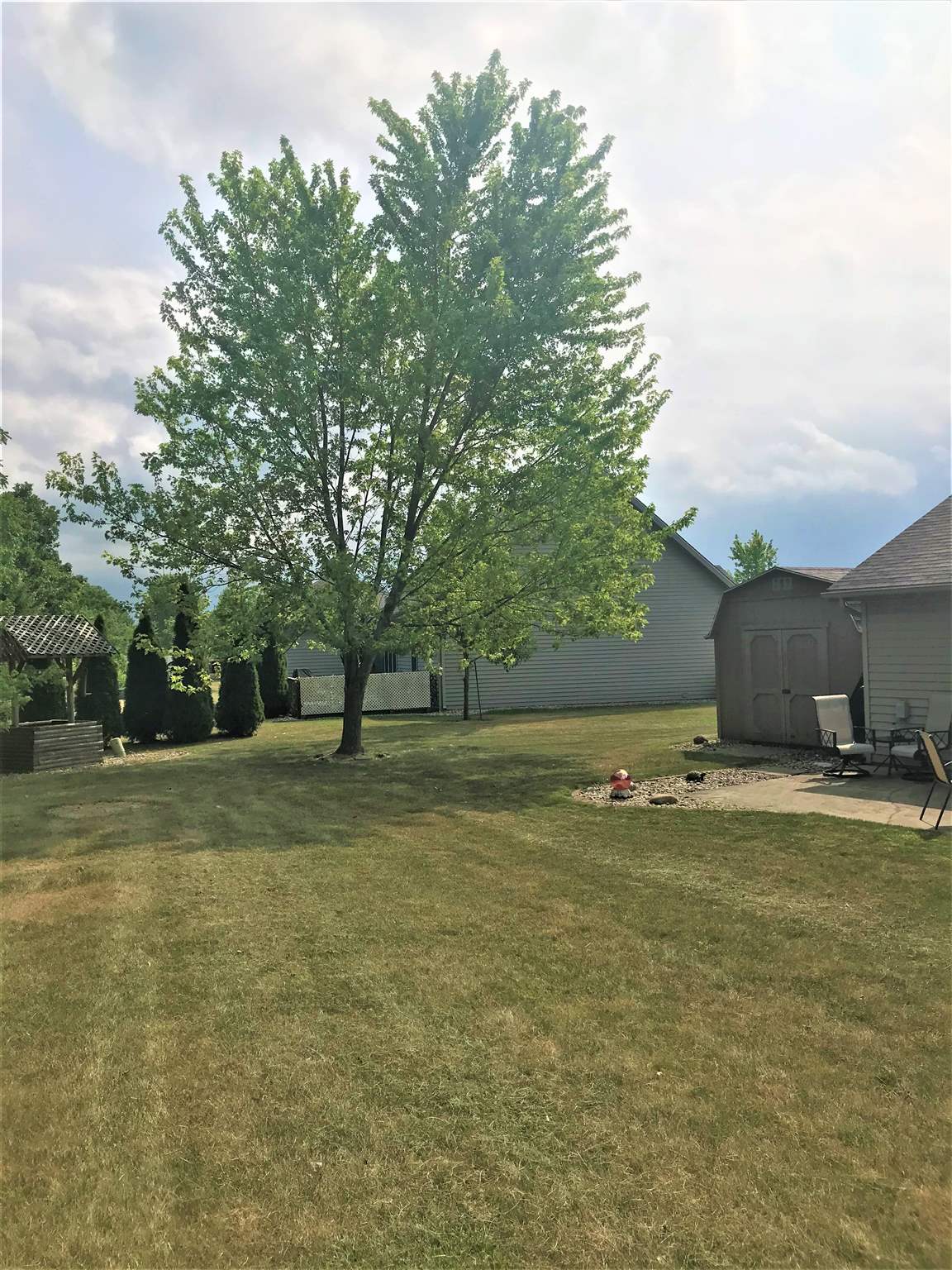 140 West Chapel Chase Drive Decatur, IN 46733 - Photo 13 of 17