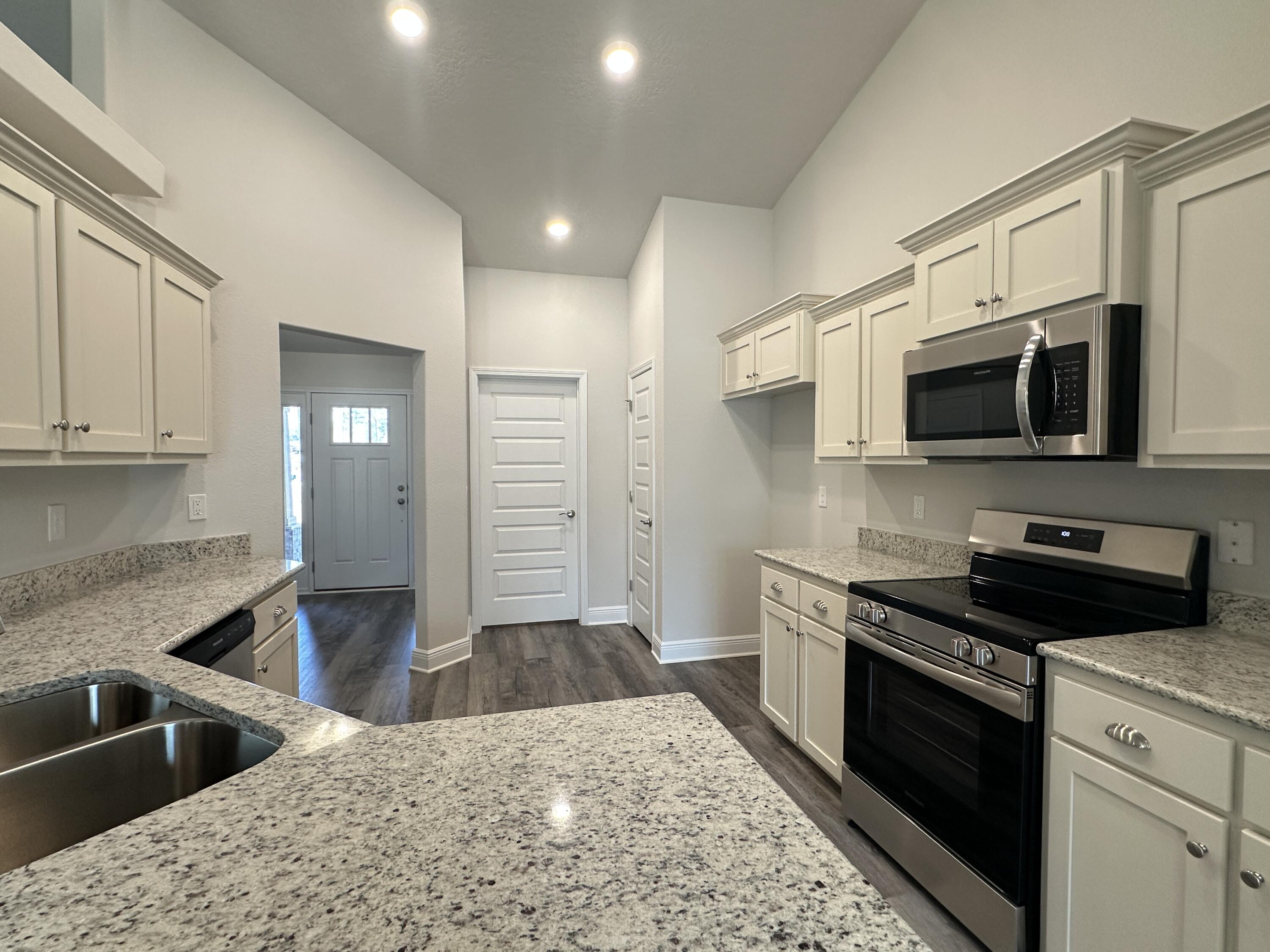 5908 Silvercrest Boulevard Crestview, FL 32536 - Photo 17 of 35 IMG_9858