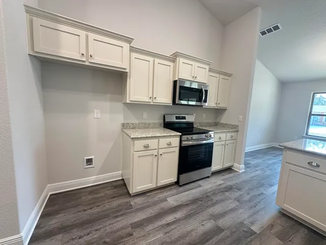 $349,970 | 5908 Silvercrest Boulevard, Crestview, FL 32536