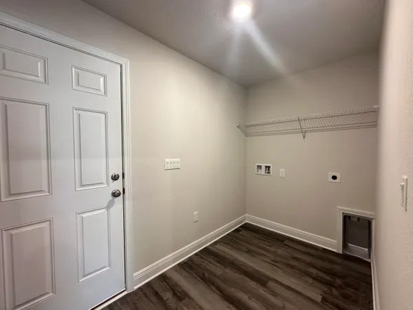 $349,970 | 5908 Silvercrest Boulevard, Crestview, FL 32536