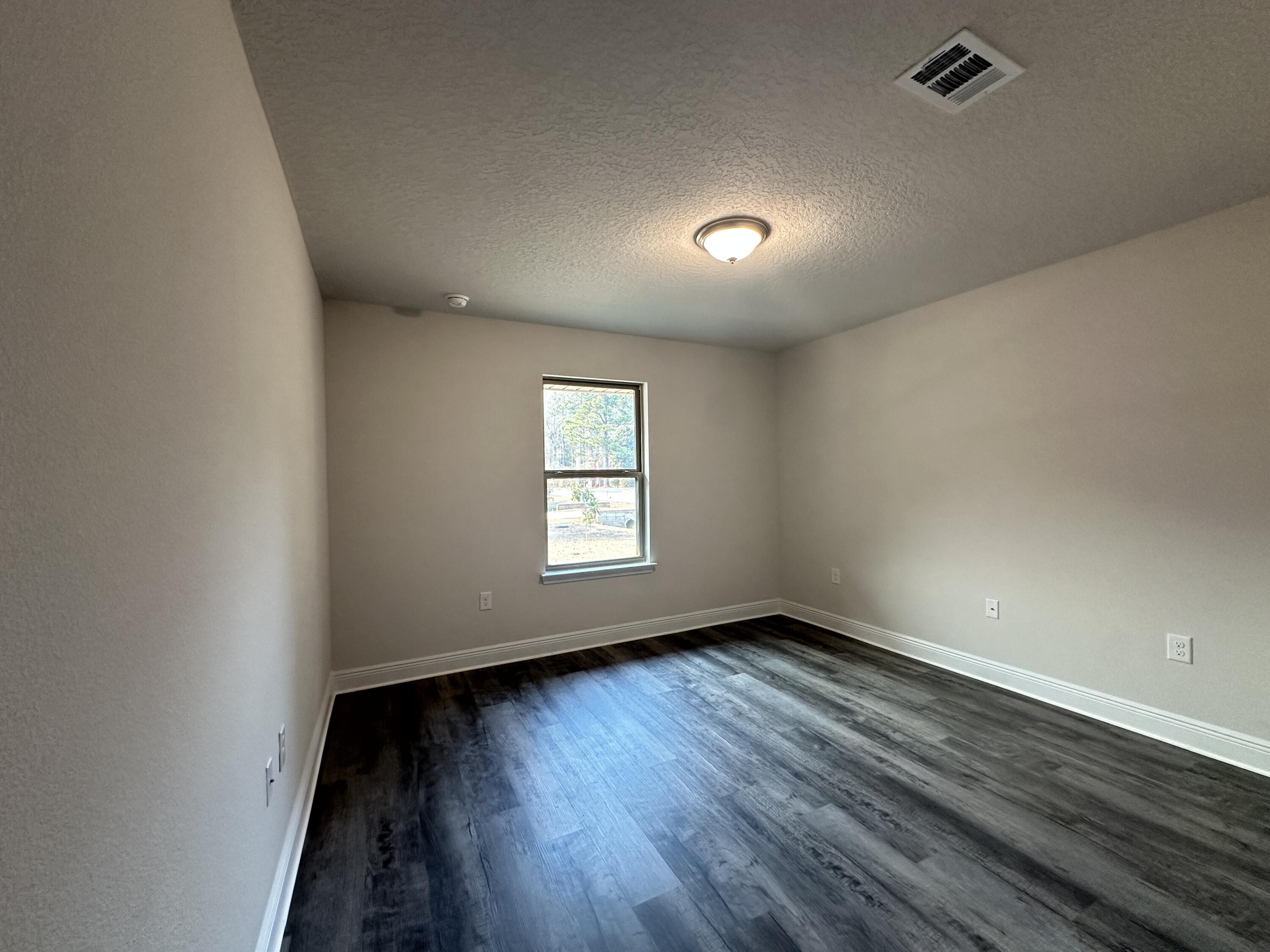 5908 Silvercrest Boulevard Crestview, FL 32536 - Photo 34 of 35 IMG_9877