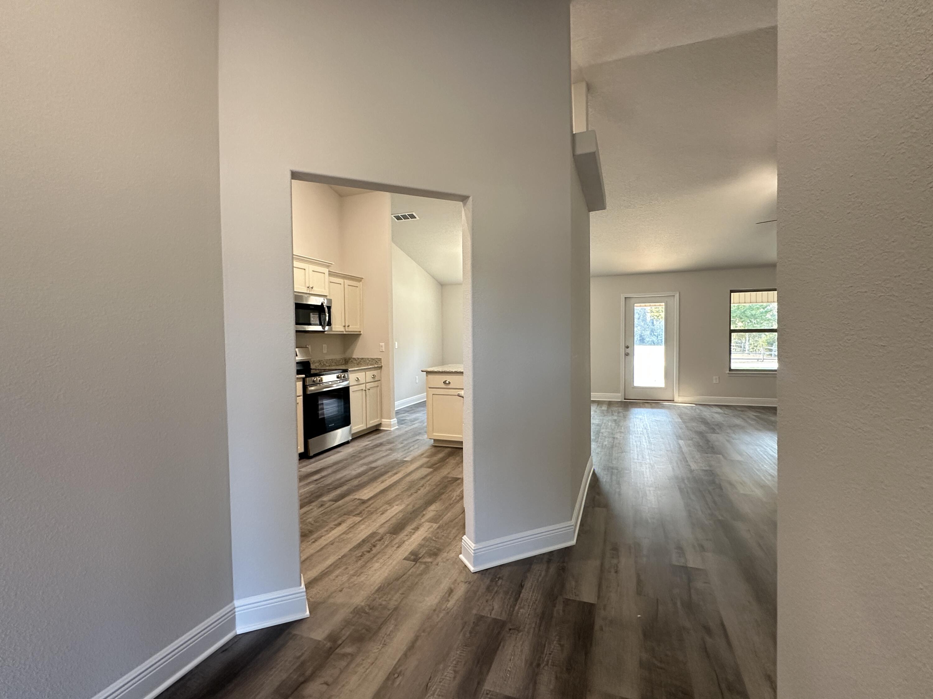 5908 Silvercrest Boulevard Crestview, FL 32536 - Photo 5 of 35 IMG_9874