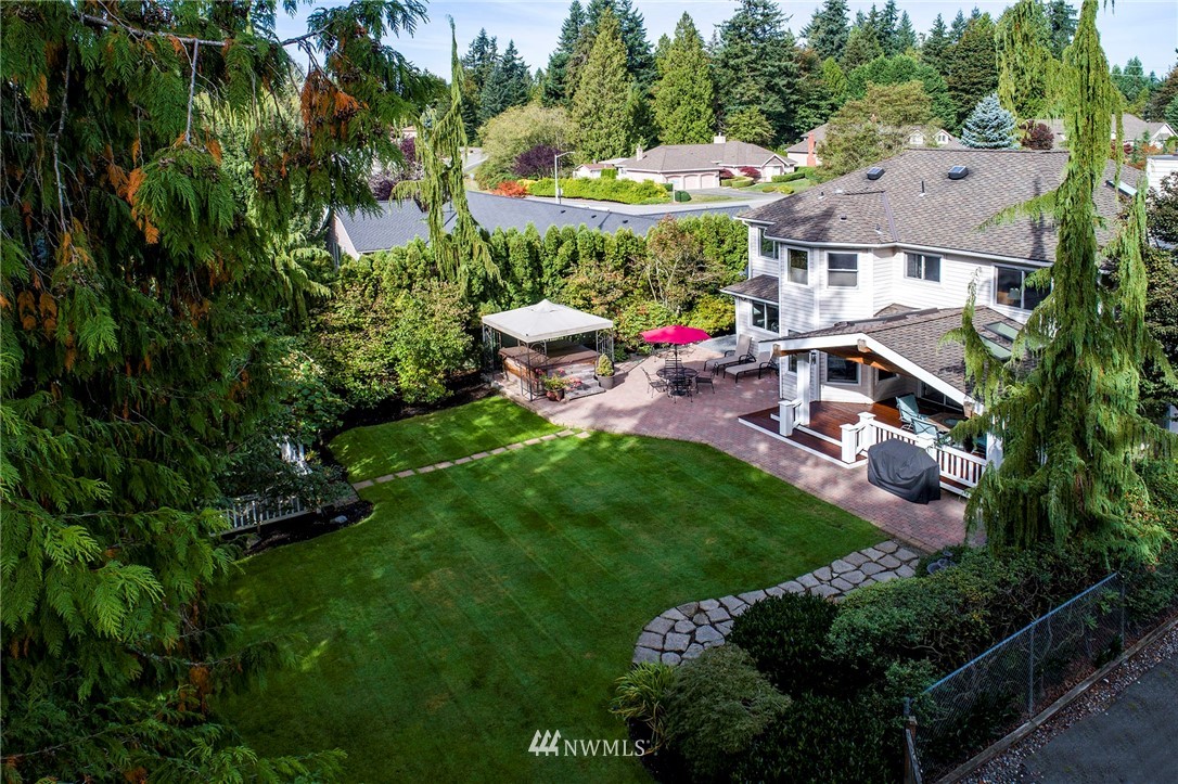 2930 187th Place Southeast Bothell, WA 98012 - Photo 2 of 25 Gallery Image 2