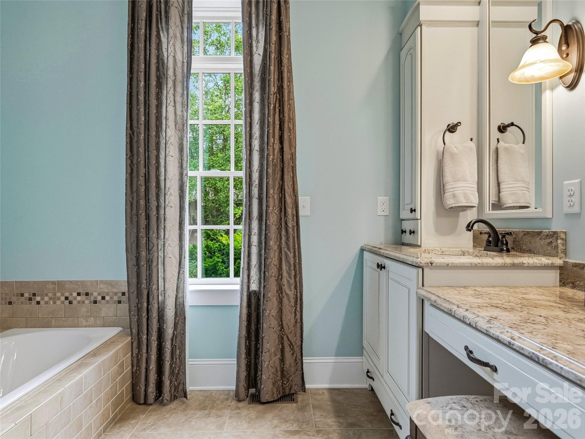 76 Edgelawn Road Asheville, NC 28804 - Photo 20 of 48
