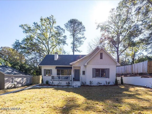 $475,000 | 235 Vista Circle, Macon, GA 31204