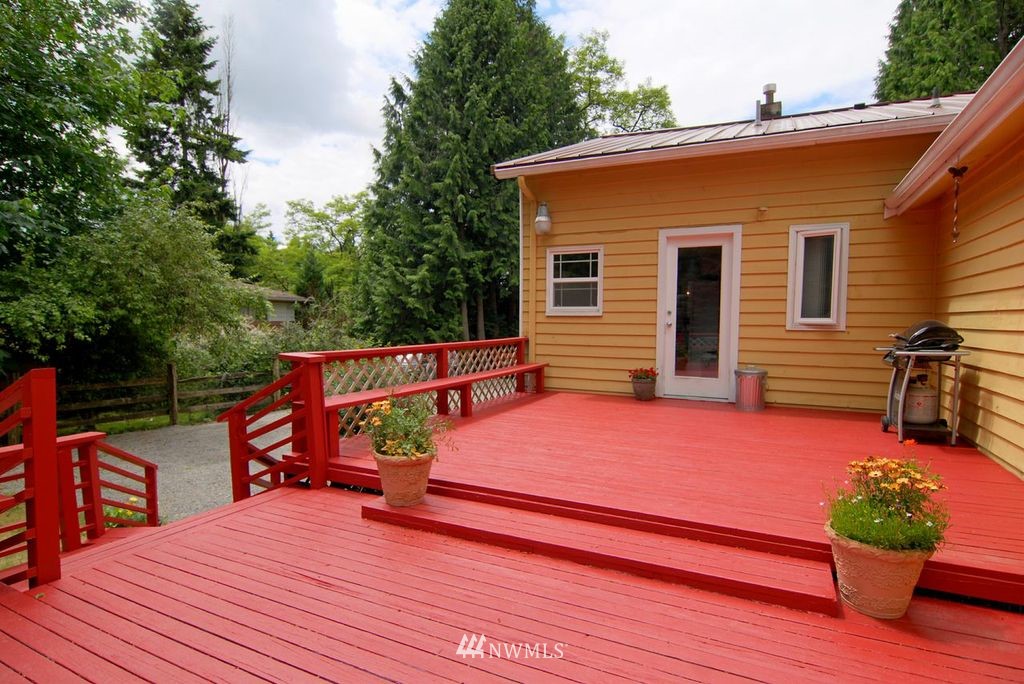 13928 156th Avenue Southeast Renton, WA 98059 - Photo 14 of 15 Gallery Image 14
