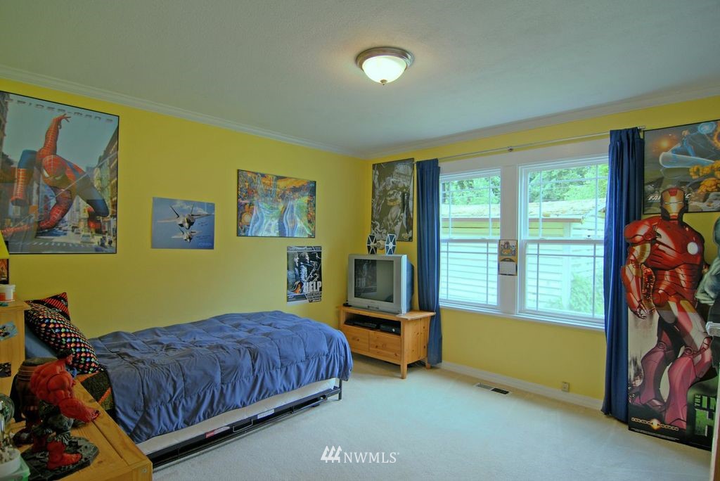 13928 156th Avenue Southeast Renton, WA 98059 - Photo 10 of 15 Gallery Image 10