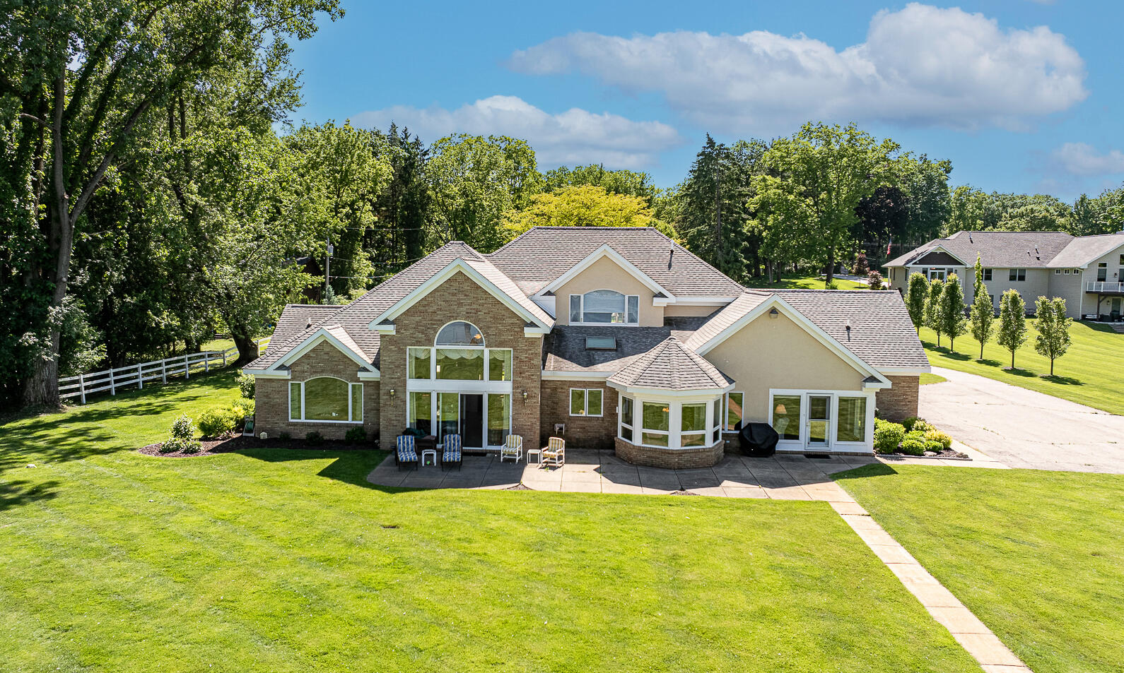 5525_5527 S Jackson Rd Jackson MI (Aeria