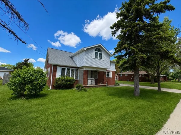 $299,777 | 3840 Broadway, Cheektowaga, NY 14227
