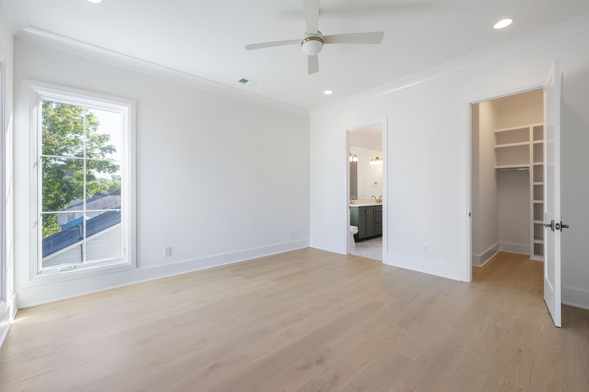 1408 Adams Street Franklin, TN 37064 - Photo 63 of 74 an empty room with windows and closet