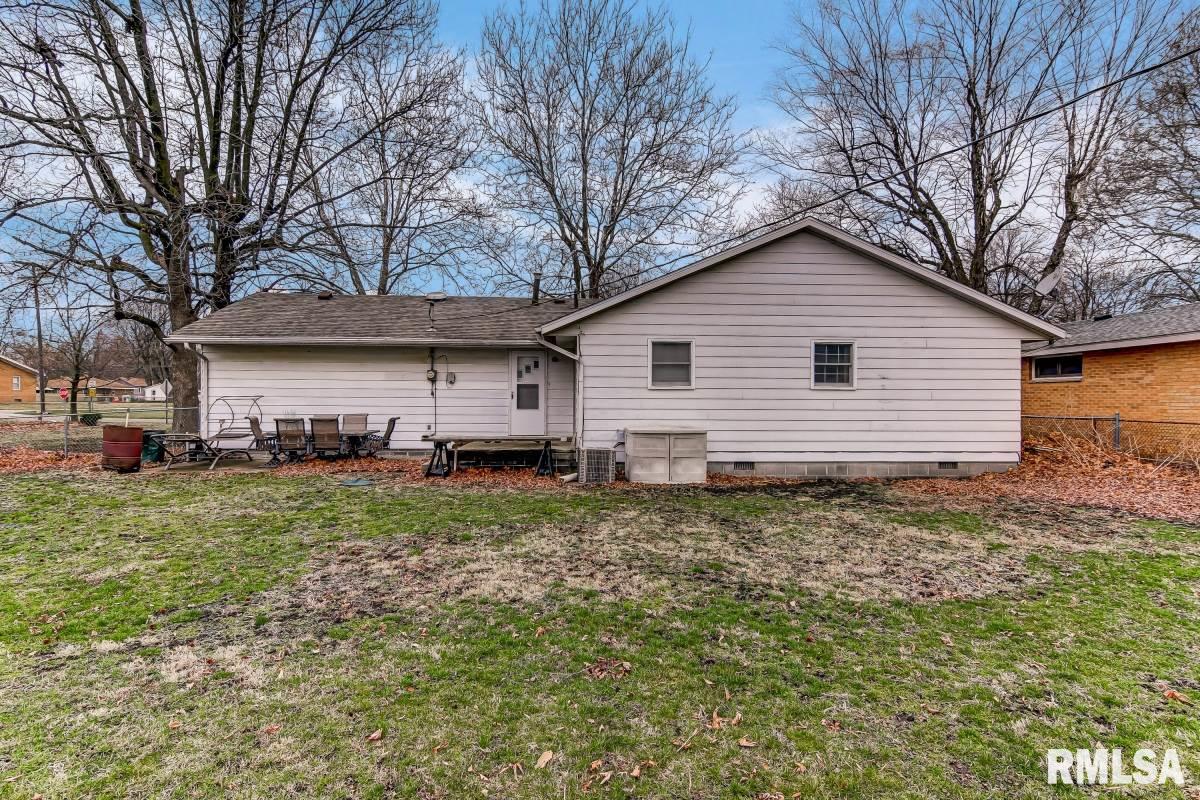 1708 North 30th Street Springfield, IL 62702 - Photo 27 of 31