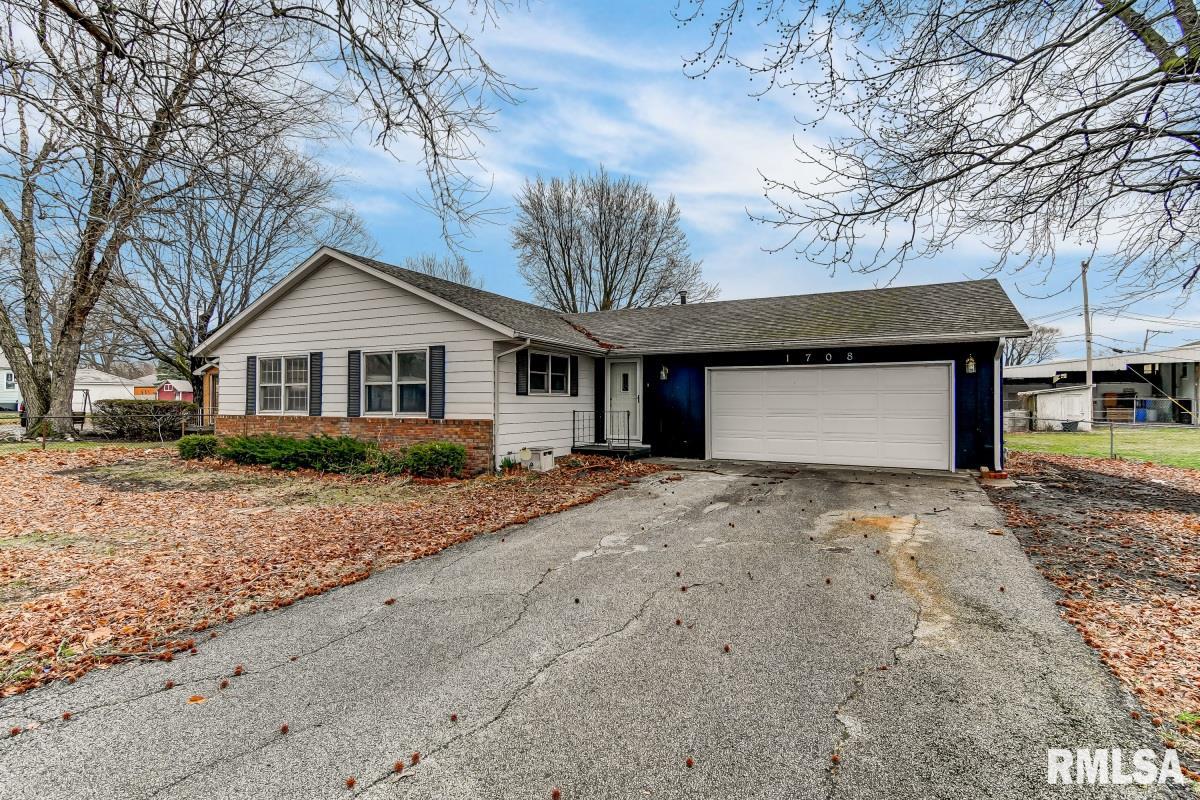 1708 North 30th Street Springfield, IL 62702 - Photo 4 of 31