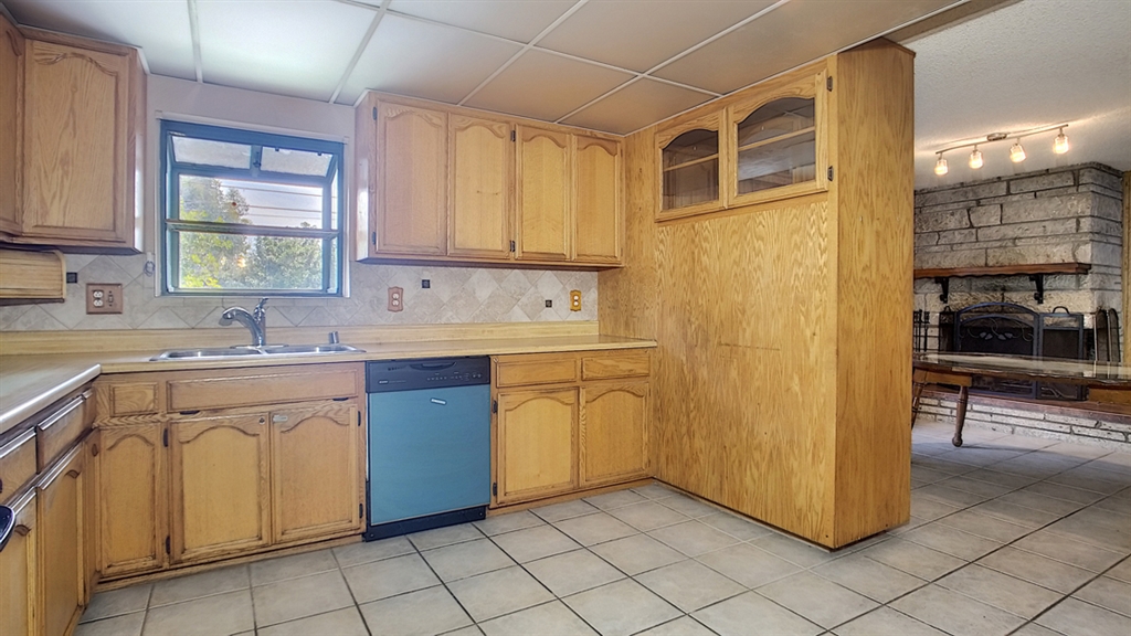 9428 Barbic Lane Spring Valley, CA 91977 - Photo 4 of 20 Gallery Image 4