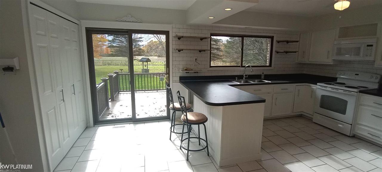 9757 Rynn Road Avoca, MI 48006 - Photo 16 of 66