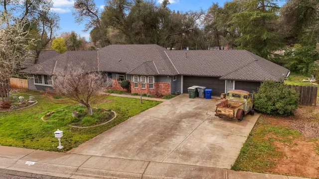$559,900 | 4646 Alta Camino Drive, Redding, CA 96002
